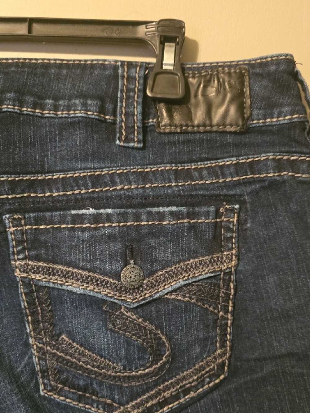 Silver Jeans Women’s Dark Blue Bootcut Jeans - Picture 2 of 8